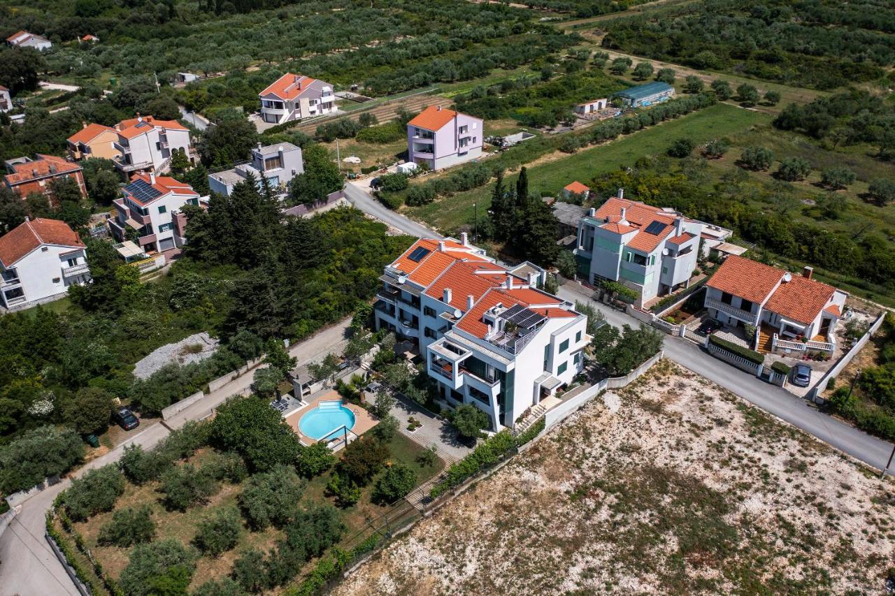 Apartments Vallis Rabiosa Zara Esterno foto